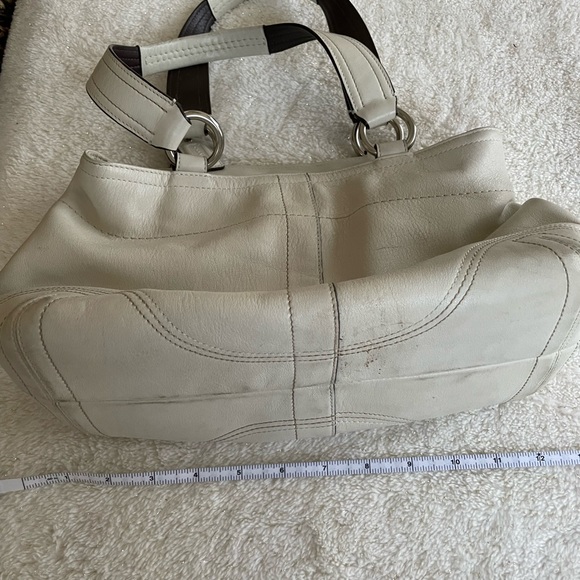 Coach cream leather satchel. - Picture 8 of 9